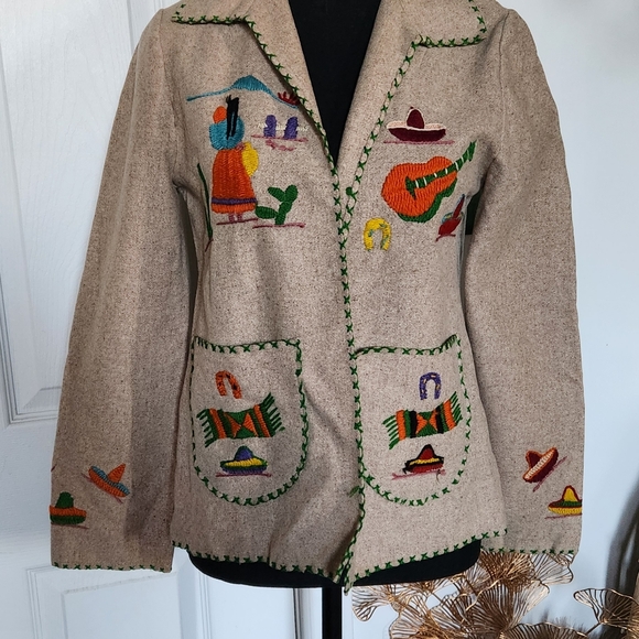 1940s 50s women's embroidered wool Mexican tourist jacket - Picture 6 of 11